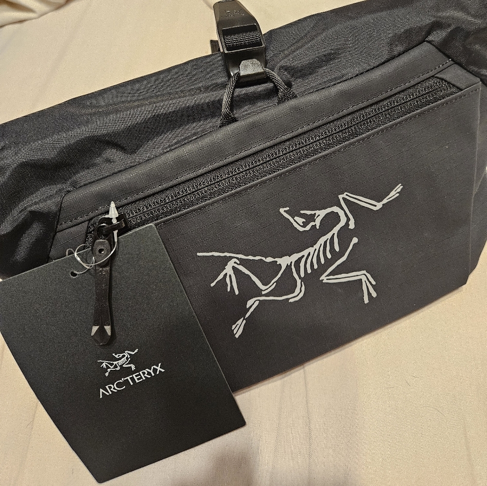 arcteryx ion chalk bucket